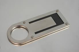 RS1000 UHF RFID 標籤 - 適合重工業在戶外惡劣環境使用